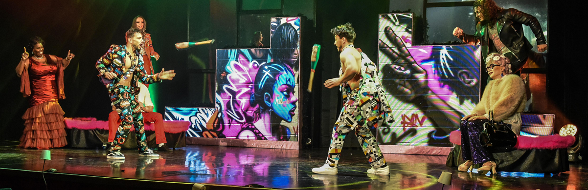 Szenenbild aus Big Love (GOP varieté Theater) Foto: Susanne Brill