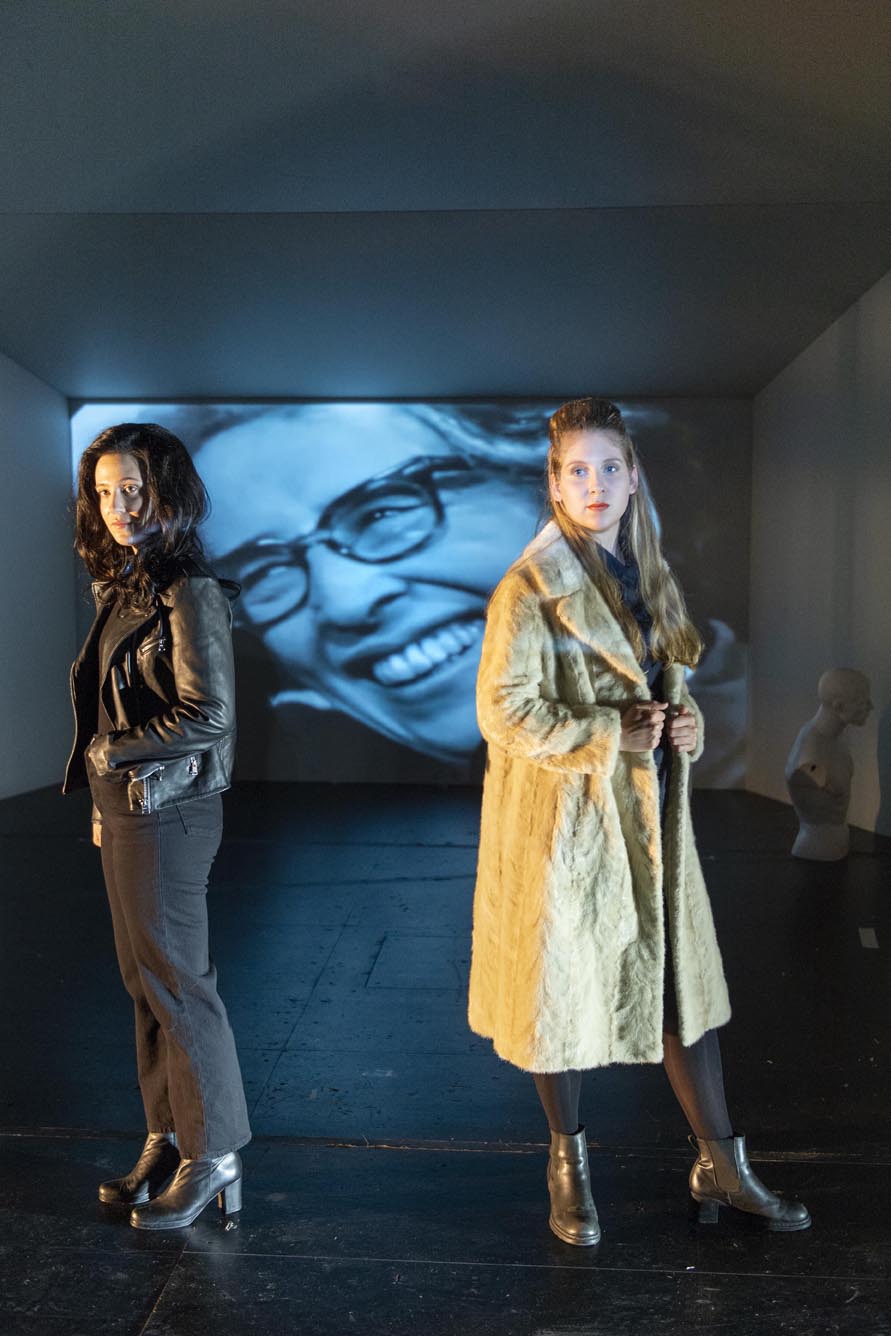 In and Out Hannah Arendt Foto: Thilo Beu