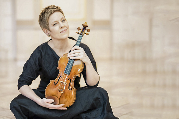 Isabelle Faust Foto: Marco Borggreve